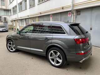 Audi Q7 foto 2