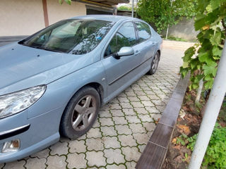 Peugeot 407 foto 1