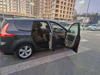 Renault Grand Scenic foto 3