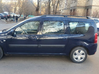 Dacia Logan foto 2