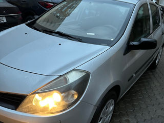 Renault Clio foto 3