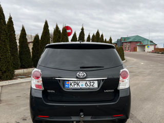 Toyota Verso foto 5