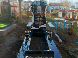 Monumente funerare din granit negru natural de la producator MemorialPrim.md foto 5