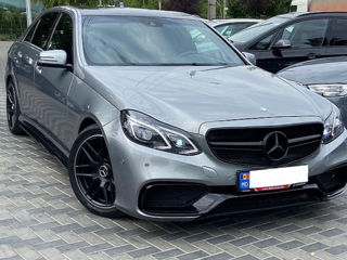 Mercedes E-Class foto 5