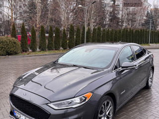 Ford Fusion foto 2