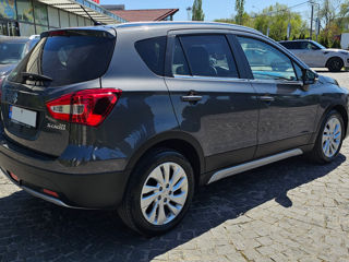 Suzuki S-Cross foto 12