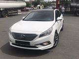 Hyundai Sonata foto 1