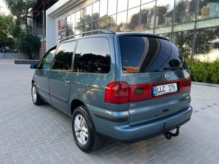 Volkswagen Sharan foto 9