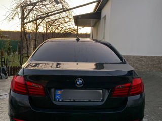 BMW 5 Series foto 3