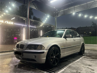 BMW 3 Series foto 1