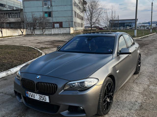 BMW 5 Series foto 2