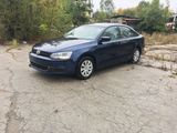 Volkswagen Jetta foto 1