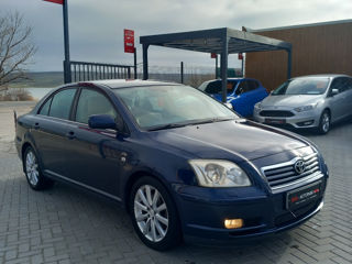 Toyota Avensis foto 2