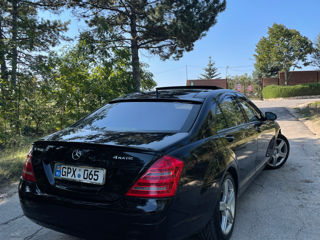 Mercedes S-Class foto 2