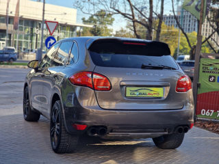 Porsche Cayenne foto 4