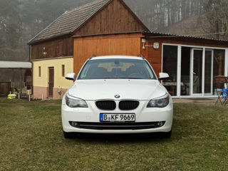 BMW 5 Series foto 7