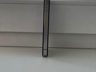 Продам iPhone 4S