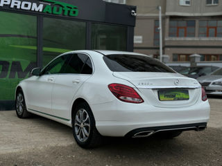 Mercedes C-Class фото 4