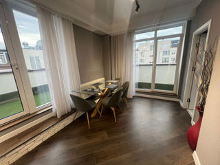 3-х комнатная квартира, 90 м², Буюканы, Кишинёв