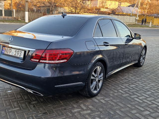 Mercedes E-Class foto 4