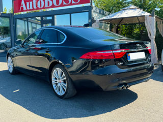 Jaguar XF foto 8