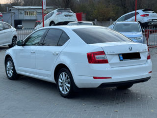 Skoda Octavia foto 3