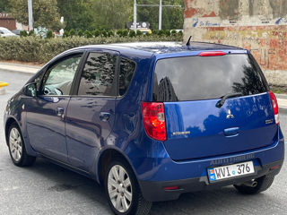 Mitsubishi Colt foto 3