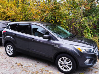 Ford Escape foto 2