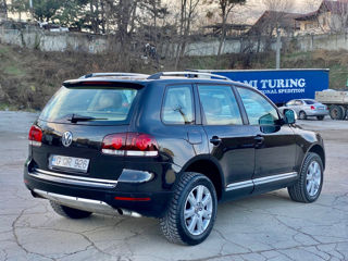 Volkswagen Touareg foto 5