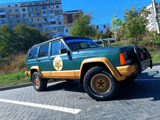 Jeep Cherokee foto 9