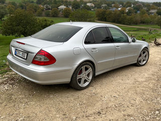 Mercedes E-Class foto 3