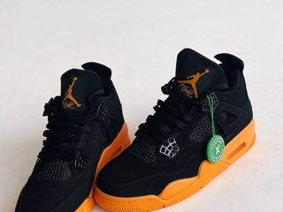 Nike Air Jordan 4 Retro Black/Orange foto 4