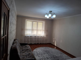 Apartament cu 2 camere, 50 m², Podul Chișinăului, Bălți foto 7