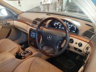 Se dezmembreaza Mercedes w220 foto 3