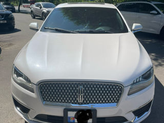 Lincoln MKZ foto 1