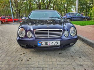 Mercedes CLK Class foto 2