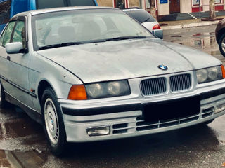 BMW 3 Series foto 2