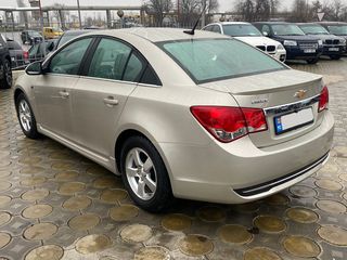 Chevrolet Cruze foto 8