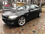 BMW 5 Series foto 3