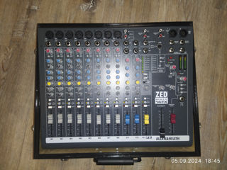 Allen & Heath ZED60-14FX (incorporat in case) - 480 euro foto 7