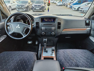 Mitsubishi Pajero foto 8