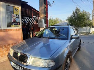 Skoda Octavia foto 1