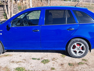 Skoda Fabia foto 2