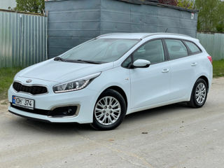 KIA Ceed Sw foto 1