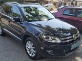 Volkswagen Tiguan foto 2