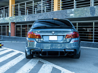 BMW 5 Series foto 5