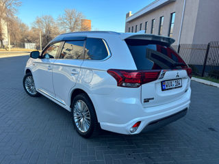 Mitsubishi Outlander foto 7