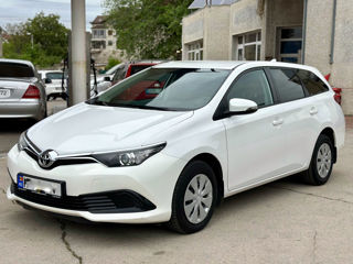 Toyota Auris foto 3