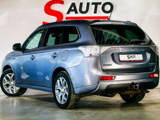 Mitsubishi Outlander foto 5