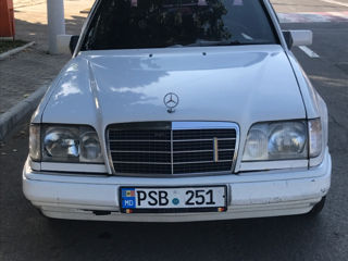 Mercedes E-Class foto 4